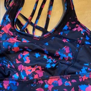 Lululemon sports bra